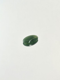 Jade 3,3 ct oval