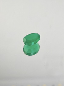 Krysopraasi 3,8 ct ovaali