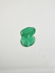 Chrysoprase 3,8 ct oval