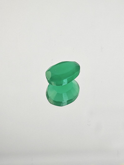 Chrysoprase 3,8 ct oval