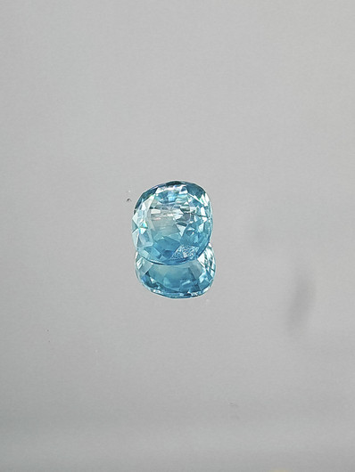 Zircon 1,7 ct oval
