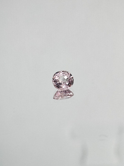 Spinel 0.7 ct round