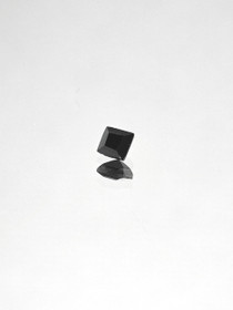 Luonnon safiiri 2,5 mm / 0,1 ct neliö