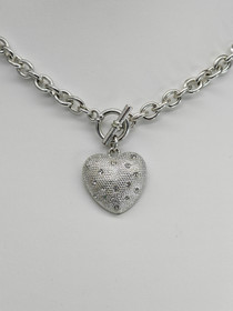 Vintage sydän kaulakoru korukivillä