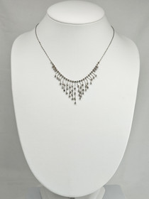 Vintage kaulakoru korukivillä