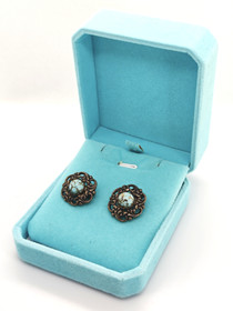 Vintage clip earrings with stone