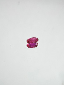 Ruby (synt.) 0,8 ct oval