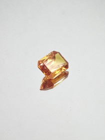 Sapphire (synt.) 9,2 ct emerald
