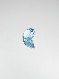 Spinel (synt.) 3,8 ct round