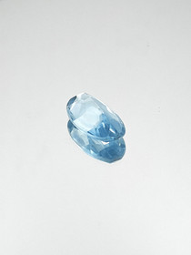 Spinel (synt.) 9,6 ct oval