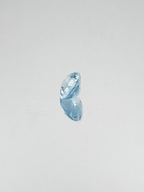 Spinel (synt.) 3,1 ct oval