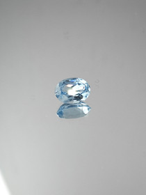 Spinel (synt.) 1,6 ct oval