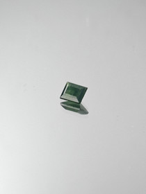 Luonnon safiiri 0,5 ct suorakaide