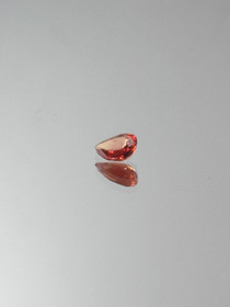 Luonnon safiiri 0,3 ct pisara