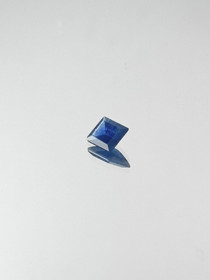 Luonnon safiiri 0,5 ct neliö