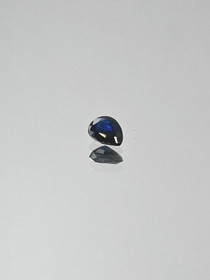 Luonnon safiiri 0,1 ct pisara