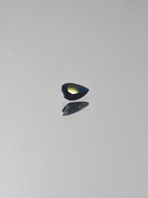 Luonnon safiiri 0,1 ct pisara