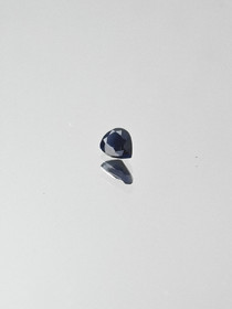 Luonnon safiiri 0,1 ct pisara