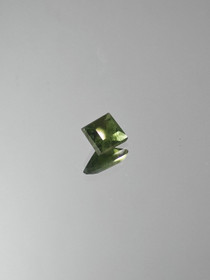 Luonnon safiiri 0,5 ct suorakaide