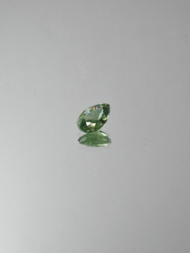 Luonnon safiiri 0,4 ct pisara