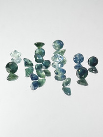 Luonnon safiiri erä ( 4 - 3 mm \ 0,26 ct ) pyöreä