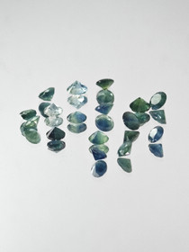 Luonnon safiiri erä ( 4 - 3 mm \ 0,26 ct ) pyöreä