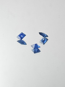 Luonnon safiiri erä ( 3 - 2.9 x 1 mm \ 0,16 ct ) neliö