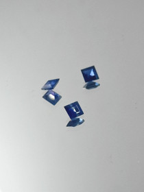 Luonnon safiiri erä ( 3 - 2.9 x 1 mm \ 0,16 ct ) neliö