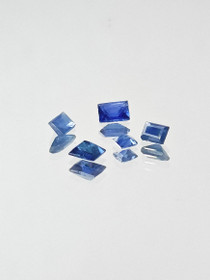 Luonnon safiiri erä ( 3 x 2 mm \ 0,12 ct ) neliö \ suorakaide