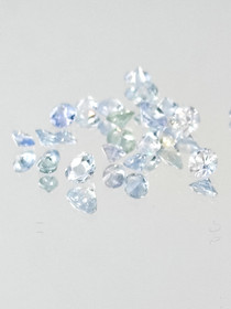 Luonnon safiiri erä ( 3 - 2 mm \ 0,09 ct ) pyöreä