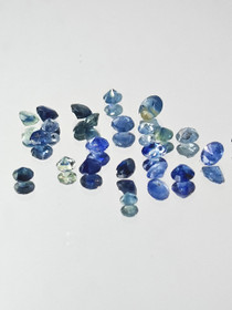 Luonnon safiiri erä ( 3 - 2 mm \ 0,12 ct ) pyöreä