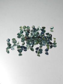 Luonnon safiiri erä ( 3 - 2 mm \ 0,13 ct ) pyöreä