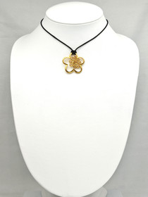 Vintage pendant with ribbon