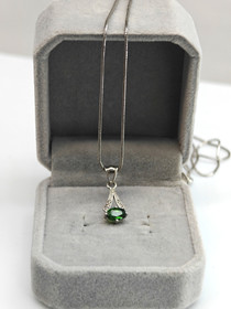 Vintage silver pendant with stone and chain