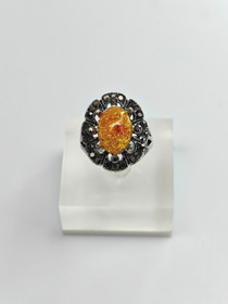 Vintage ring with stone