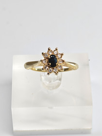 Vintage ring with stones