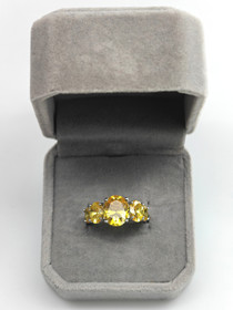 Vintage silver ring with stones