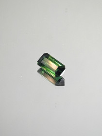 Tourmaline 1,6 ct emerald