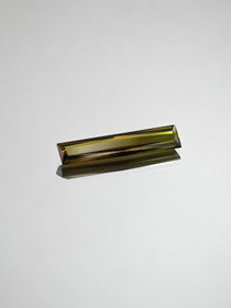 Tourmaline 1,5 ct scissor