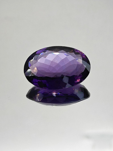 Amethyst (synt.) 51,8 ct oval