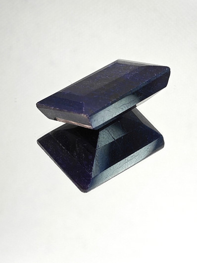 Natural Sapphire 120 ct emerald