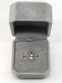 Vintage gold pendant 