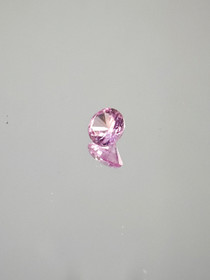 Spinel 0,6 ct round