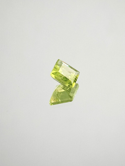 Peridot 1 ct princess