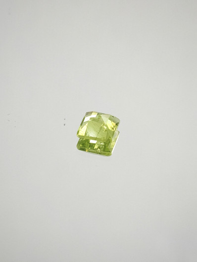 Peridot 1 ct princess