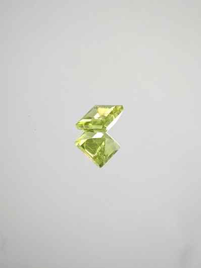 Peridot 1 ct princess