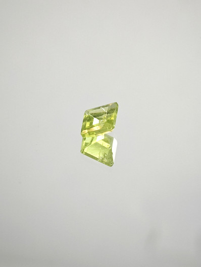 Peridot 1 ct princess