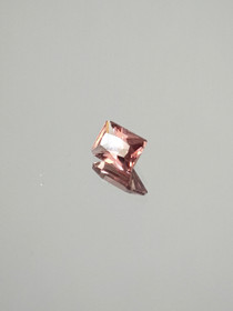 Spinel 0,4 ct emerald