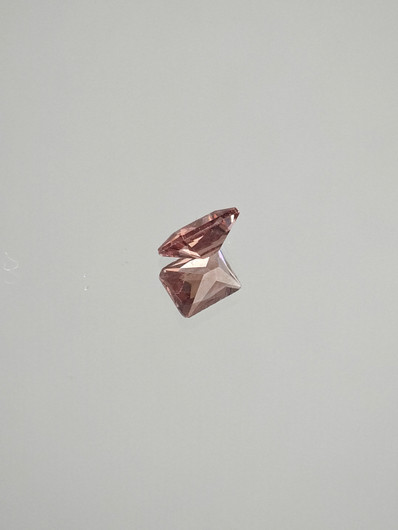 Spinel 0,4 ct emerald