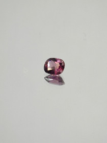 Spinel 0,3 ct cushion